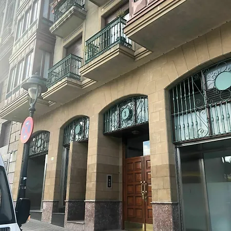 Piso Senorial En Corazon De Bilbao